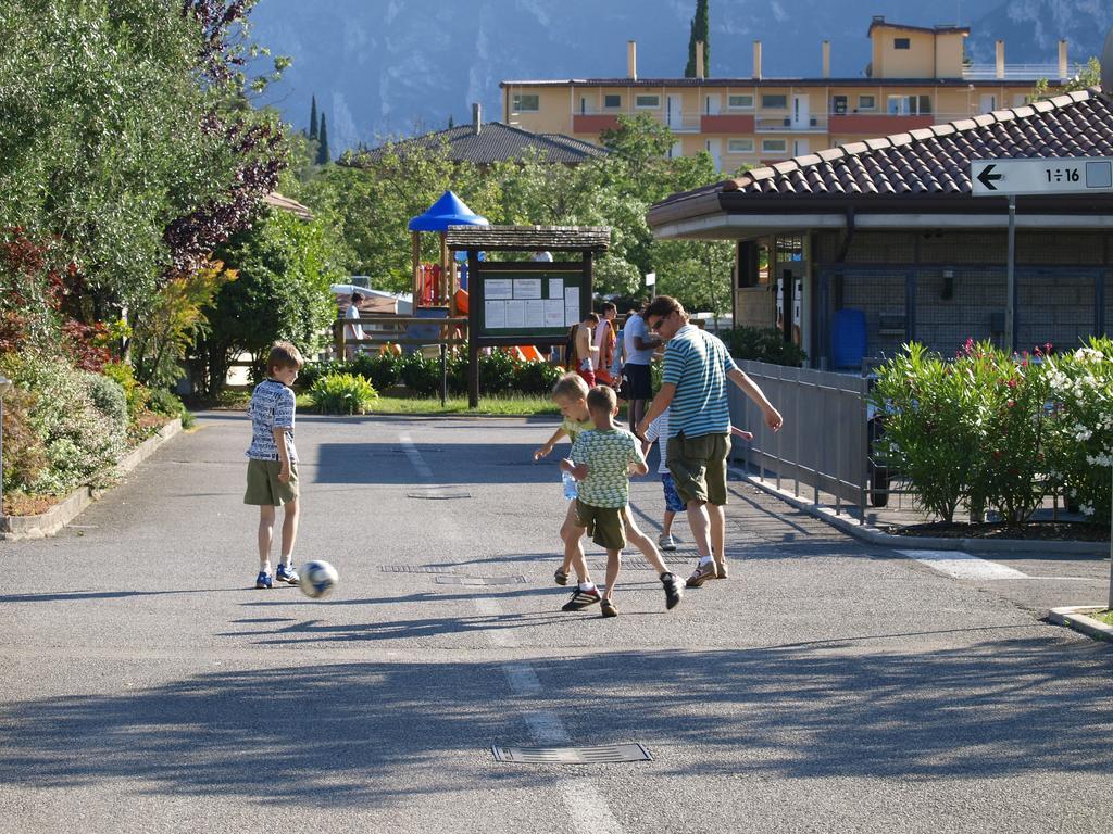 Hotel Camping Brione Riva del Garda Exterior foto